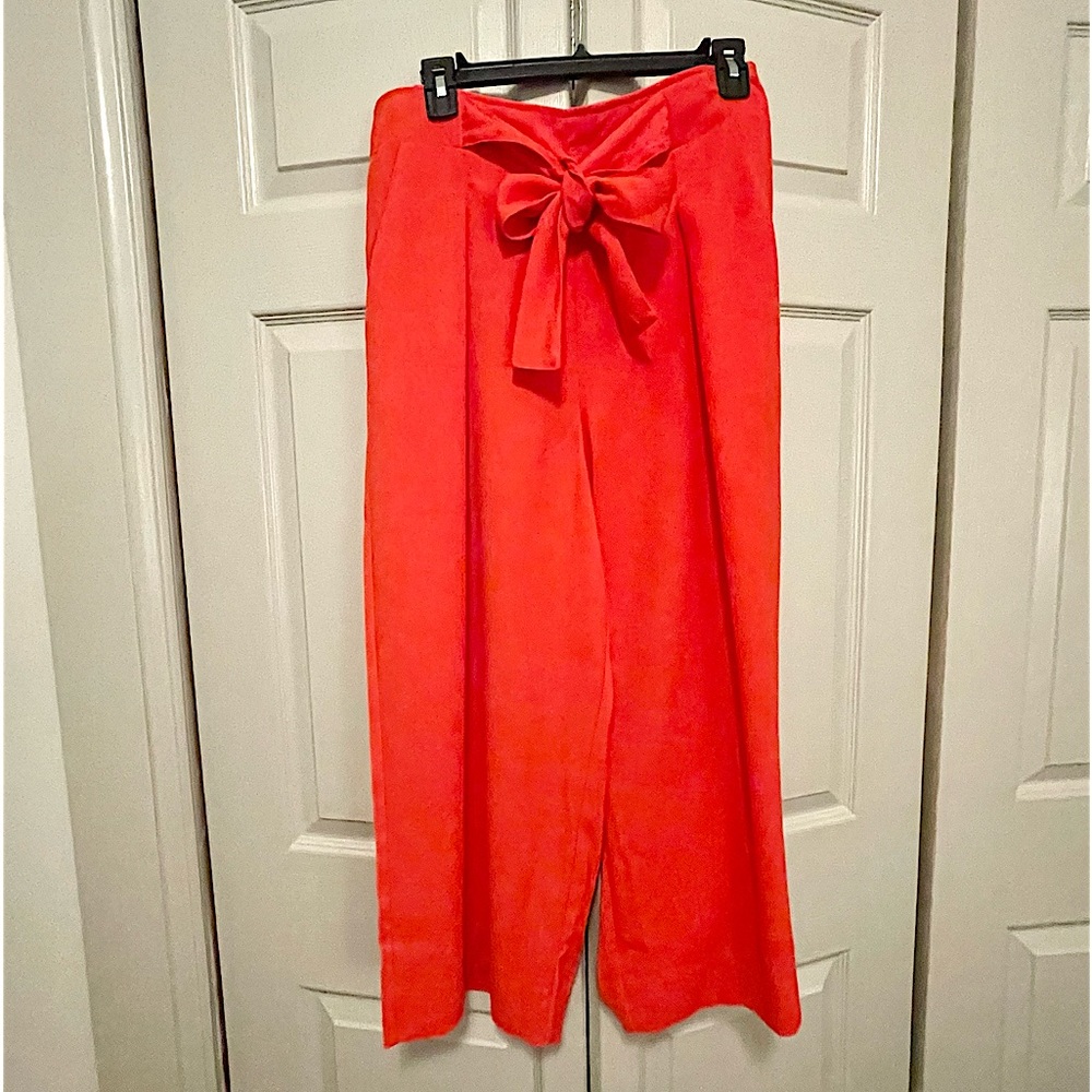 Madison Red Wide Leg Cropped Tie Front Pant